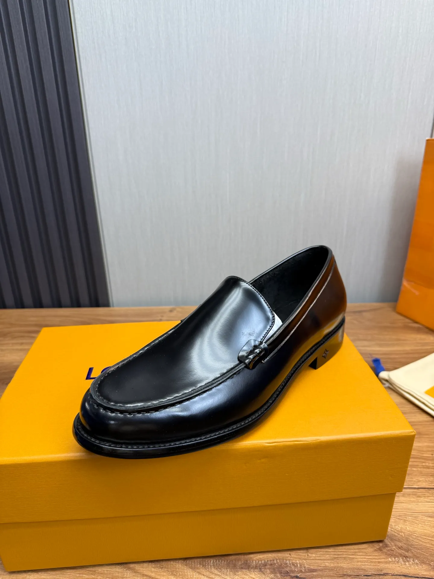 Factory 660💰 LV. Men's business casual leather shoes, all made of imported original brand leather, just to create a more comfortable wearing experience, original non-slip and wear-resistant outsole ✔️16-45 (38.45 non-returnable)